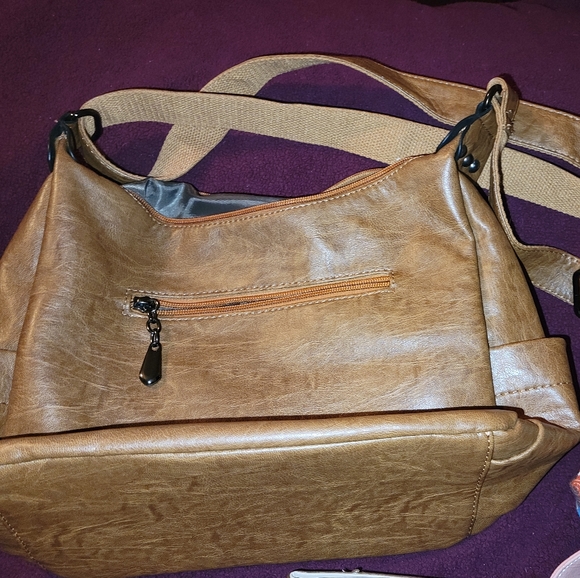 Beautiful purse NWOT - Picture 5 of 5
